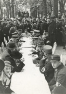 WK II Foto Goebbels Beim Eintopfgericht Im Kurgarten Zu Baden-Baden Am 11.10.1936, 13x18 Cm II - War 1939-45