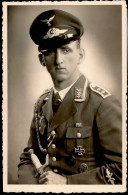 WK II MILITÄR - Fotokarte LUFTWAFFE OFFIZIER Mit Orden LUFTWAFFENDOLCH Und ÄRMELBAND BRESLAU I - Guerre 1939-45