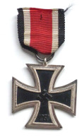 WK II Orden Eisernes Kreuz EK2 1939 Am Band Ohne Ringpunze - Oorlog 1939-45