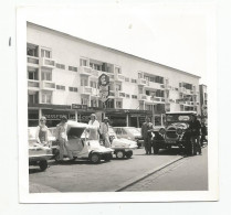 Photographie Voiture Auto Charville Brandt Pub Bière Pelican Au Gin Fizz Bier Reuze Photo 9x9 Cm Env - Automobiles