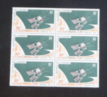 COMORES - 1966 - PA N°YT. 17 - Satellite - Bloc De 6 - Neuf Luxe ** / MNH - Luftpost