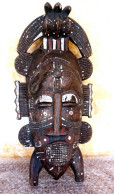 Masque Africain Ancien - Origine Inconnue, Mais Transmis Succession Militaire En Poste En Afrique Années 30. - African Art