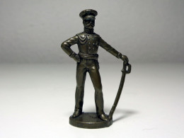 [KNR_0074] KINDER SORPRESE, Figure In Metallo Prima Del 1991 - Generale Prussiano - Metalen Beeldjes