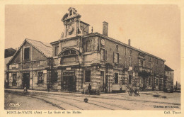 D1228 Pont De Vaux La Gare Et Les Halles - Pont-de-Vaux