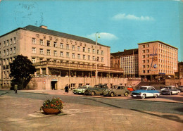 G8657 - Karl Marx Stadt - Theaterplatz Parkplatz Oldtimer - Verlag Bild Und Heimat Reichenbach - Chemnitz (Karl-Marx-Stadt 1953-1990)