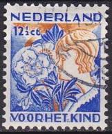 Plaatfout Groot Gedeelte Blauwe Lijn Ontbreekt In 1932 Kinderzegels 12½ + 3½ Cent NVPH 251 P 3 - Plaatfouten En Curiosa