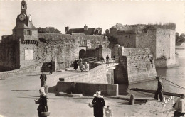 FRANCE - Concarneau (Finistère) - Entrée De La Ville Close - Les éditions D'Arts - Carte Postale - Concarneau