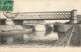 St Denis * La Passerelle De La Briche Et Le Canal * Péniche - Saint Denis