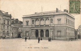 Laval * Place De La Mairie * Hôtel De Ville - Laval