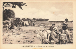 La Bernerie En Retz * La Sennetière * La Plage * Baigneurs - La Bernerie-en-Retz