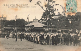 Montreuil * Les Fêtes * Les Enfants Des écoles Devant Les Tribunes - Montreuil