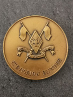 MEDAILLE BRONZE 1 ère  DIVISION BLINDEE  60mm 89g / MILITARIA - Francia