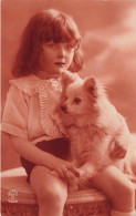 FANTAISIES - Fille - Chien - Carte Postale Ancienne - Other & Unclassified