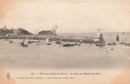 St Quay Portrieux * La Jetée Et L'entrée Du Port * Le Phare * Bateaux - Saint-Quay-Portrieux