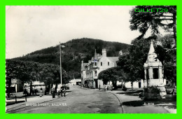 BALLATER, ABERDEEN, SCOTLAND - BRIDGE STREET - ANIMATED PEOPLES - TRAVEL IN 1961 - REAL PHOTOGRAPH - - Aberdeenshire