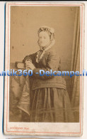 Photographie Ancienne CDV Portrait D'une Femme Bourgeoise Costume Et Coiffe Photographe Bonnefon Corbeil - Anonymous Persons