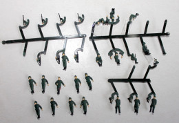 FIGURINE SOLDAT MILITAIRE TROUPE ARMÉE, FUSIL ARME INFANTERIE GUERRE MONDIALE WW MODELE REDUIT (1712.104) - Figurines