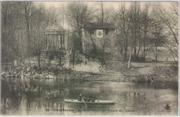 Cpa..92..COURBEVOIE...BORDS DE SEINE..LE TEMPLE DE L'AMOUR - Aquitaine