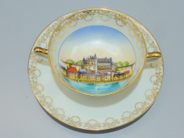 -JOLIE TASSE Et SA SOUCOUPE  CHATEAU D'AMBOISE PORCELAINE Limoges Décor Main    E - Limoges (FRA)