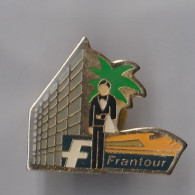 PIN'S THEME SNCF TGV   FRANTOUR  GARCON DE CAFE - TGV