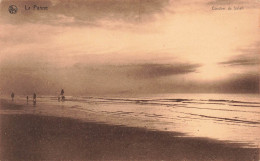 BELGIQUE -  La Panne - Coucher De Soleil - Plage - Carte Postale Ancienne - De Panne