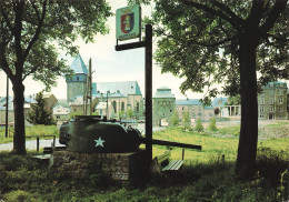 BELGIQUE - Bastogne - Église Saint Pierre XIIè Siècle Et Porte De Trêves - Carte Postale Récente - Bastogne