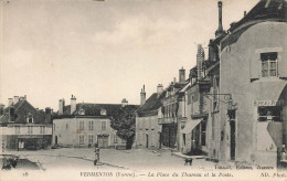 Vermenton * La Place Du Thureau Et Le Bureau De Poste * Ptt - Vermenton