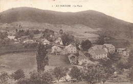 La Baroche * La Place Du Village , Hameau - Autres & Non Classés
