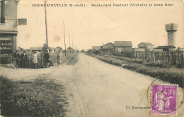 GOUSSAINVILLE - Boulevard Pasteur (voltaire Le Beau Site), Un Château D'eau. - Goussainville