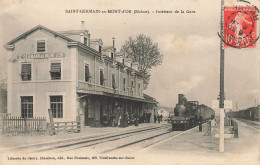 St Germain Au Mont D'or * Intérieur De La Gare * Arrivée Train Locomotive Machine * Ligne Chemin De Fer Rhône - Andere & Zonder Classificatie