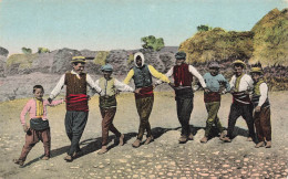 GRECE - Danses Macédoniennes - Tenues Traditionnelles - Colorisé - Carte Postale - Griechenland