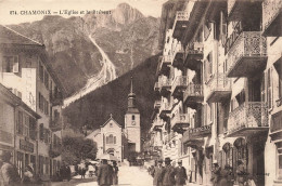 FRANCE - Chamonix - L'Eglise Et Le Brévent - Animé  - Carte Postale Ancienne - Chamonix-Mont-Blanc