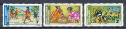 NOUVELLE CALEDONIE ET DEPENDANCES 1975 - TOURISME - NATIVE DRESSES - Unused Stamps