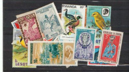 AFRIQUE. Beau Lot De 20 Timbres NEUFS ** Tous Differents, Tous Grands Formats . Lot # 3 - Mezclas (max 999 Sellos)