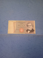 ITALIA-P101e 1000L 10.1.1977  UNC - 1000 Lire