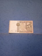 ITALIA-P109b 1000L 6.1.1982 UNC - 1000 Liras