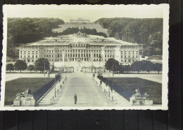 Österreich: Ansichtskarte Von Wien Mit Gesamtansicht Des Lustschlosses Schönbrunn Um 1930 -BM Abgelöst - Château De Schönbrunn