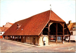 21-12-2023 (2 W 41) FRANCE - Halles De Arpajon - Piazze Di Mercato