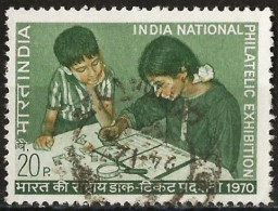 India 1970 - Mi 514 - YT 313 ( India Philatelic Exhibition - Children Examining Stamps ) - Used Stamps
