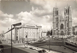 BELGIQUE - Bruxelles - Eglise Sainte Gudule Et Banque Nationale - Carte Postale - Andere & Zonder Classificatie