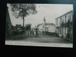 DUN LE PALLETEAU                       ENTREE DU BOURG         VUE PRISE DE LA GENDARMERIE - Dun Le Palestel