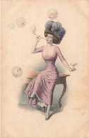 ILLUSTRATEUR SIGNE - Kuderna - La Femme Soufflant Des Bulles De Savons - Surréalisme - Carte Postale Ancienne - Kuderna