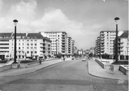 Caen * L'avenue Du 6 Juin * Quartier Cité - Caen