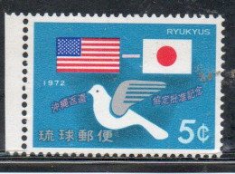 RYUKYU ISLANDS US POSSESSIONS IN JAPAN 1972 DOVE US AND JAPANESE FLAGS  5c MNH - Riukiu-eilanden