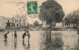 Saffré * Un Coin Du Village Et L'étang * Enfants Baignade Villageois - Sonstige & Ohne Zuordnung