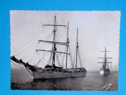 Cp, Bateaux De Pêche, TERRE-NEUVIERS Quittant Le Port, 35, Rade De SAINT MALO- DINARD, écrite, Ed. L. Nel - Fishing Boats