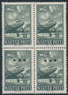 ** 1957 Légiposta 20Ft Postai Ajándék Négyestömb: Az Alsó 2 Lyukasztott és 2 Lyukasztás Nélküli Bélyeg (24.000) - Otros & Sin Clasificación