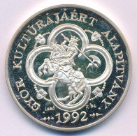 Lebó Ferenc (1960-) 1992. "Győr Kultúrájáért Alapítvány 1992" Ag Peremen "SZG" Jelzéssel (36,15g/0.925/42,5mm) T:AU (ere - Unclassified