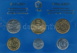Finnország 1985. 5p-5M (6xklf) Forgalmi Sor Plasztik Tokban T:UNC Finland 1985. 5 Pennia - 5 Markka (6xdiff) Coin Set In - Ohne Zuordnung