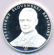Szlovákia 2001. "Rudolf Schuster Elnök" Ezüstözött Fém Emlékérem. Szign.: Novotny (40mm) T:PP Slovakia 2001. "President  - Sin Clasificación